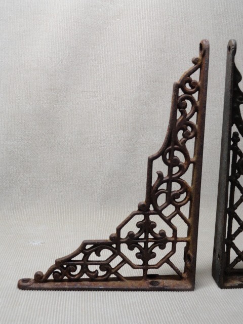Victorian Cast Iron Shelf Brackets Same Size Different Pattern 7x5 Original 'H'