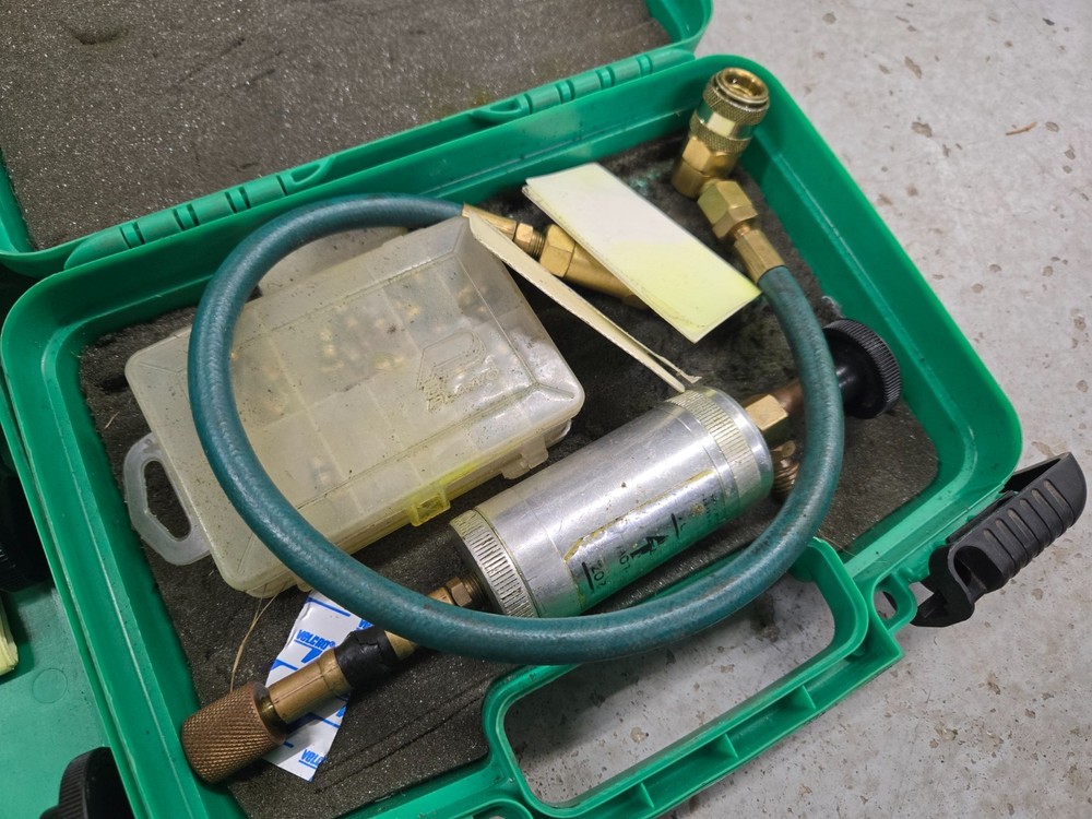 USED TRACERLINE??? LEAK DETECTION KIT TOOLS ???