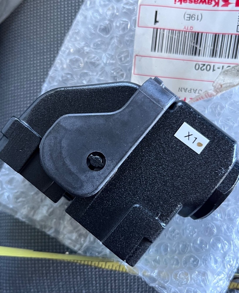 Kawasaki Robot Connector Assembly