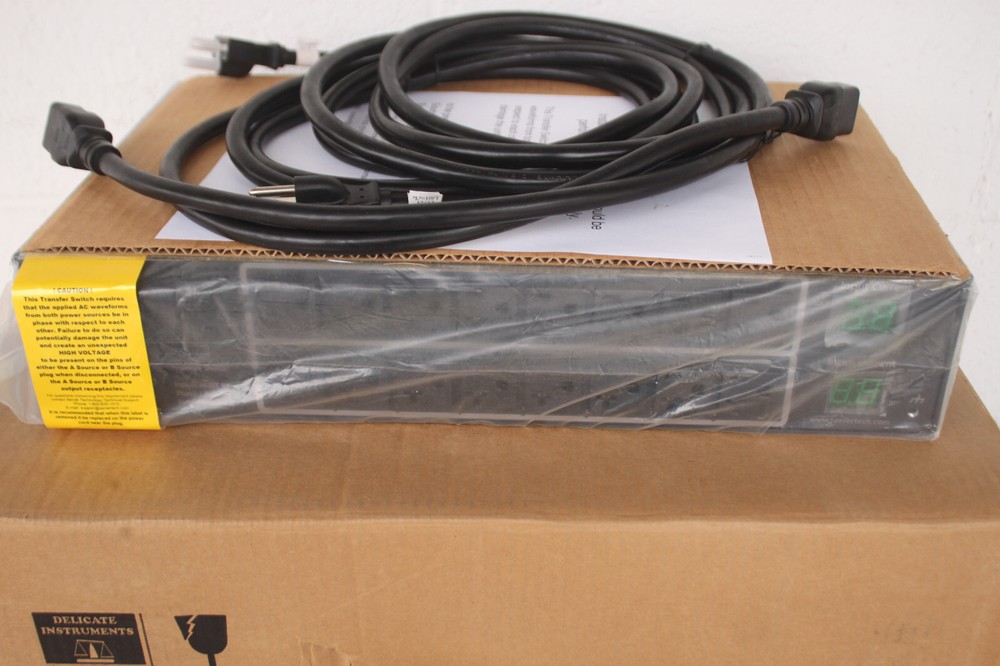 NEW Server Technology CW-16HF1A452-6 2U Rack Mount Fail-Safe Transfer Switch CDU