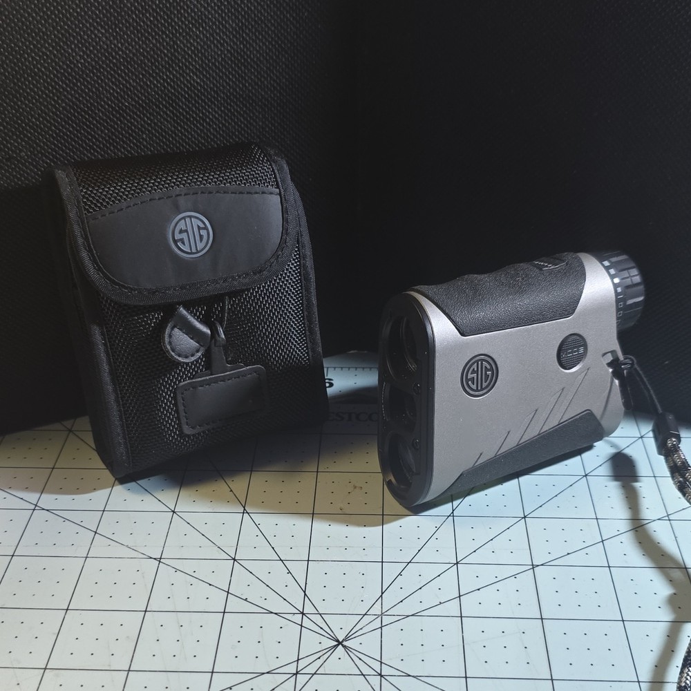 SIG SAUER KILO2000 SHADOW EXPRESS Rangefinder Gray/Black Mode Button Case