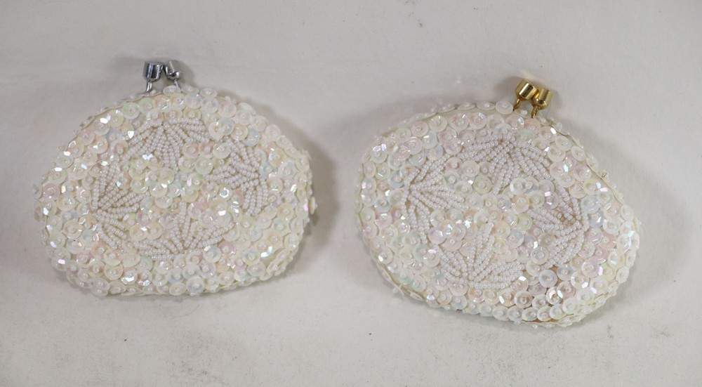 Small Clear Beads White Change Purse