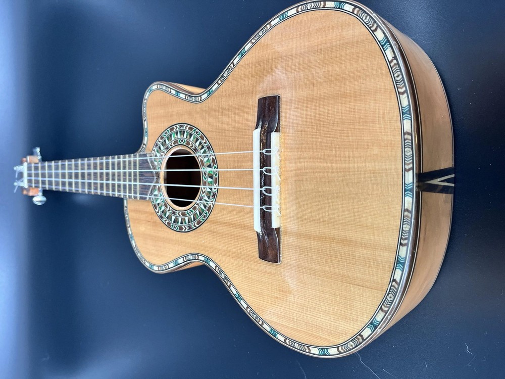 Summit Handmade Spruce / Cherry Tenor Ukulele Solid Wood! 2024