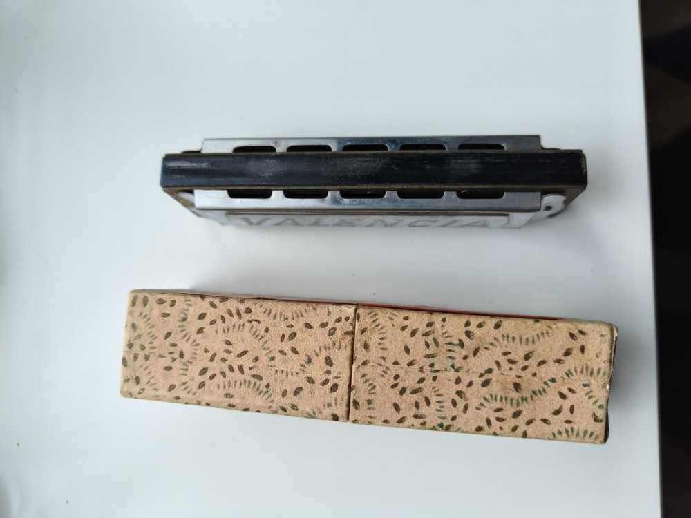 Vintage tremolo harmonica Valencia