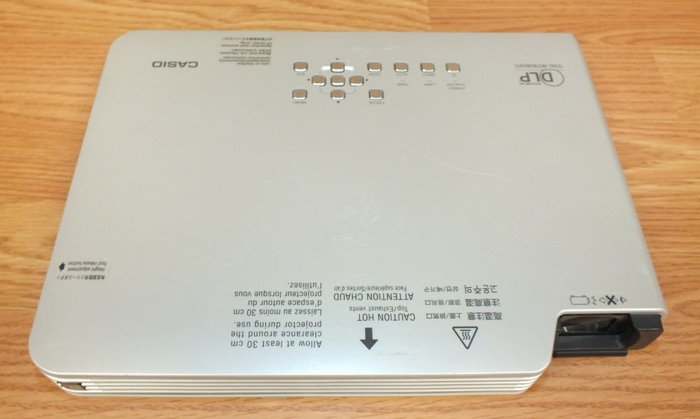 Genuine Casio (XJ-S30) 100-240V Texas Instruments Data Projector **READ**