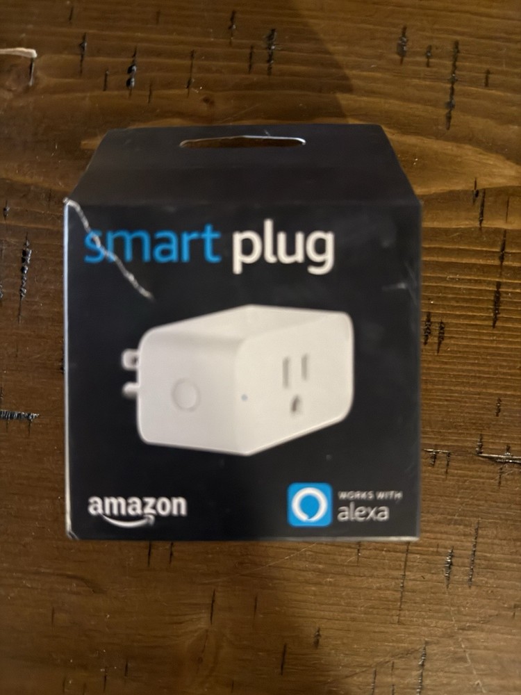 Amazon Smart Plug Wi-Fi Alexa Compatible App-Controlled US Plug White