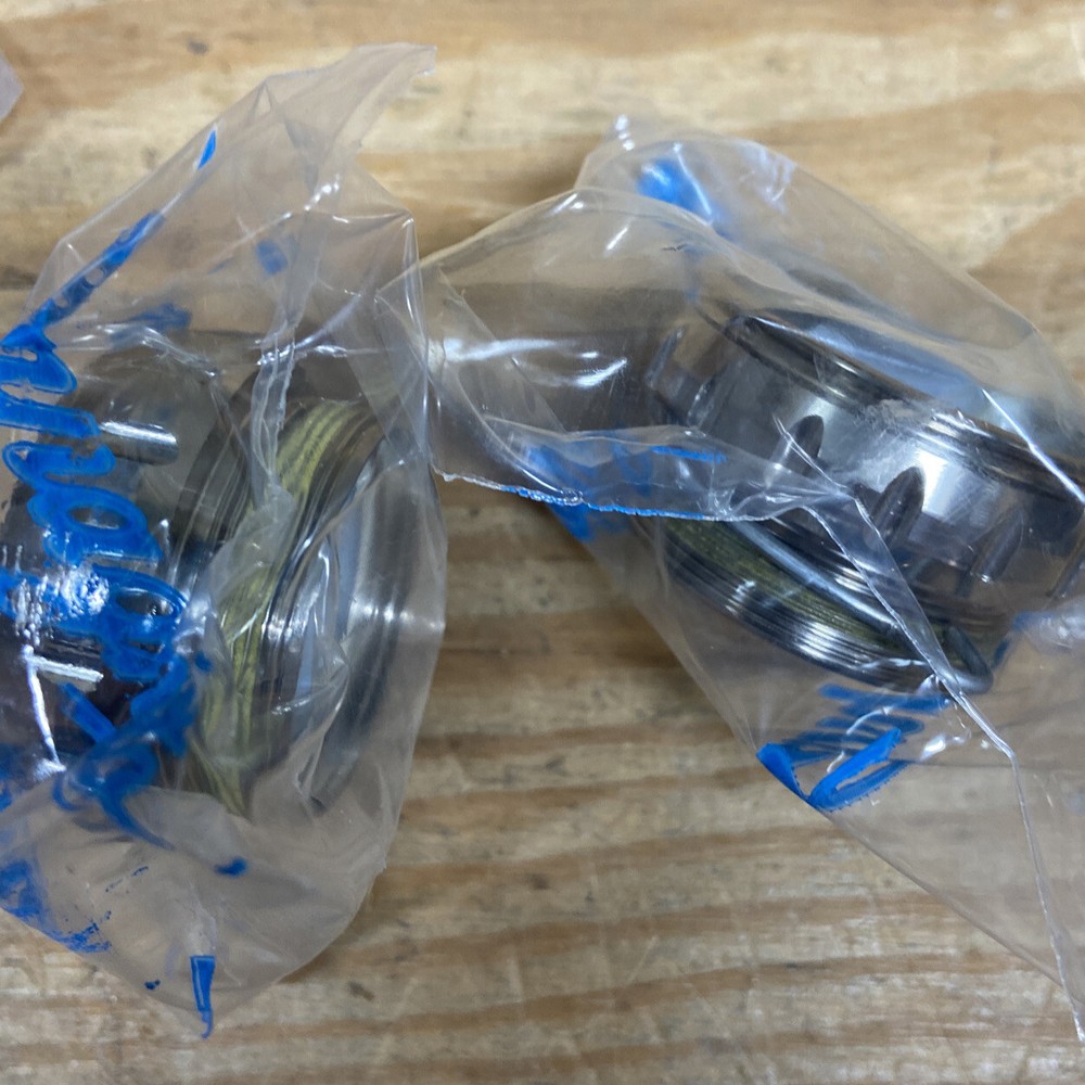 Campagnolo Record bottom bracket cups Italian thread for Ultratorque system