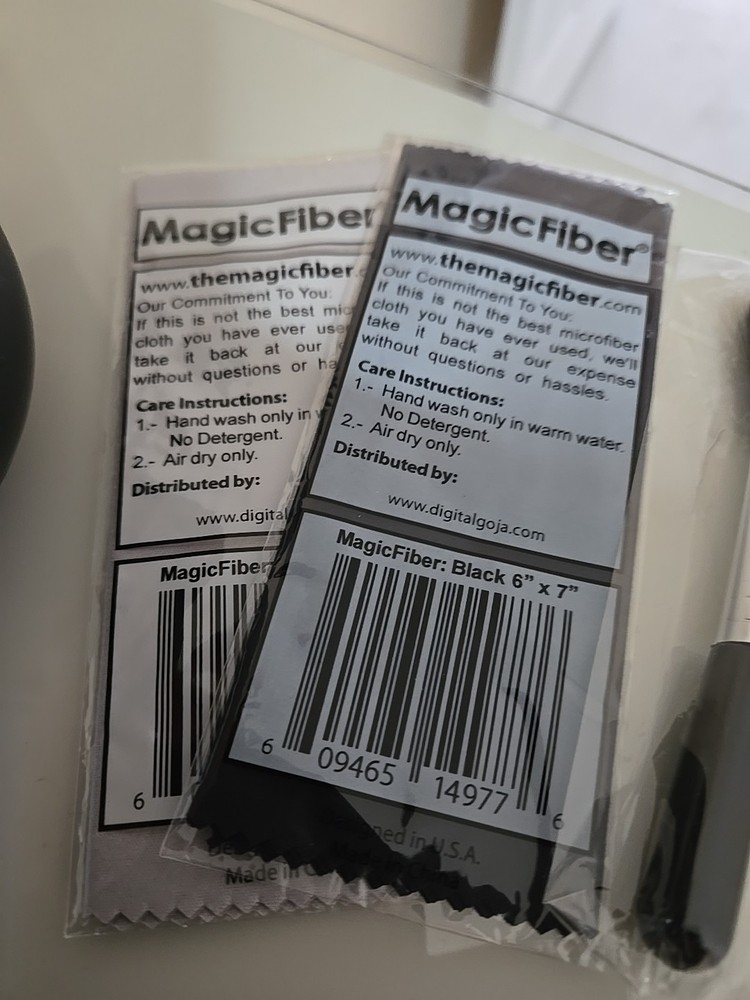 Camera Mini Cleaning Kit, Blower, Cloths & Brush