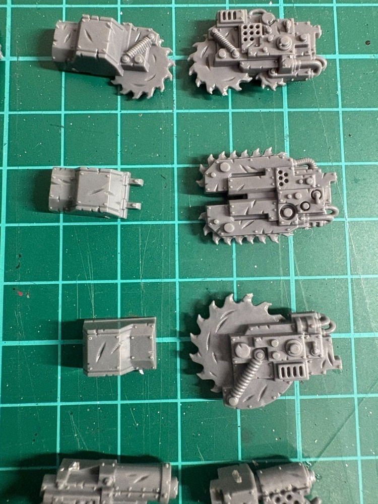 Ork Meganobz Arms & Weapons Mega Bits Bundle – Power Klaws Shootas Sawz Kitbash