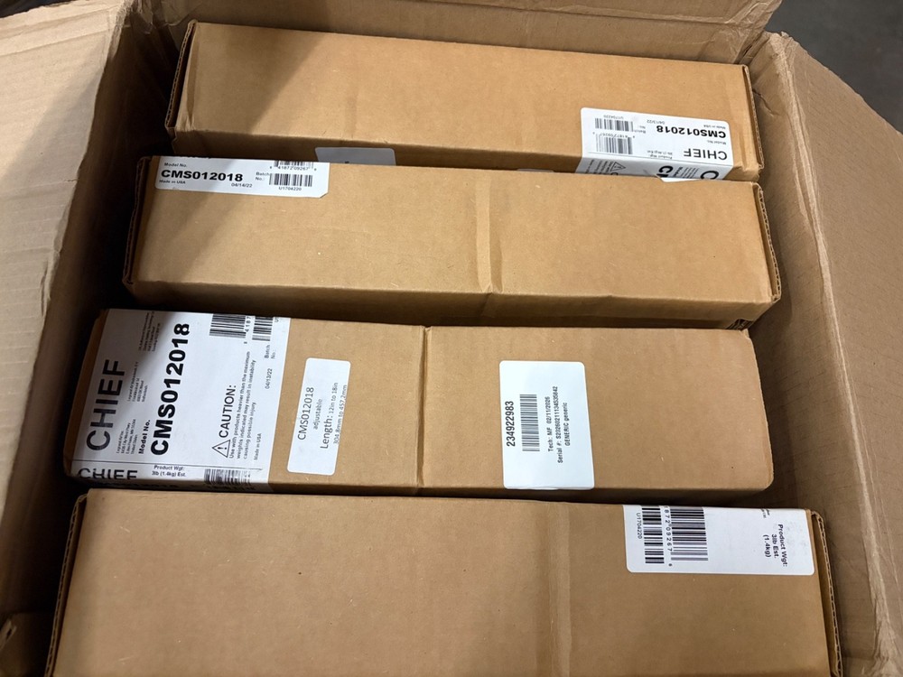 Chief CMS012018 12"-18" Adjustable Projector Extension Column Black