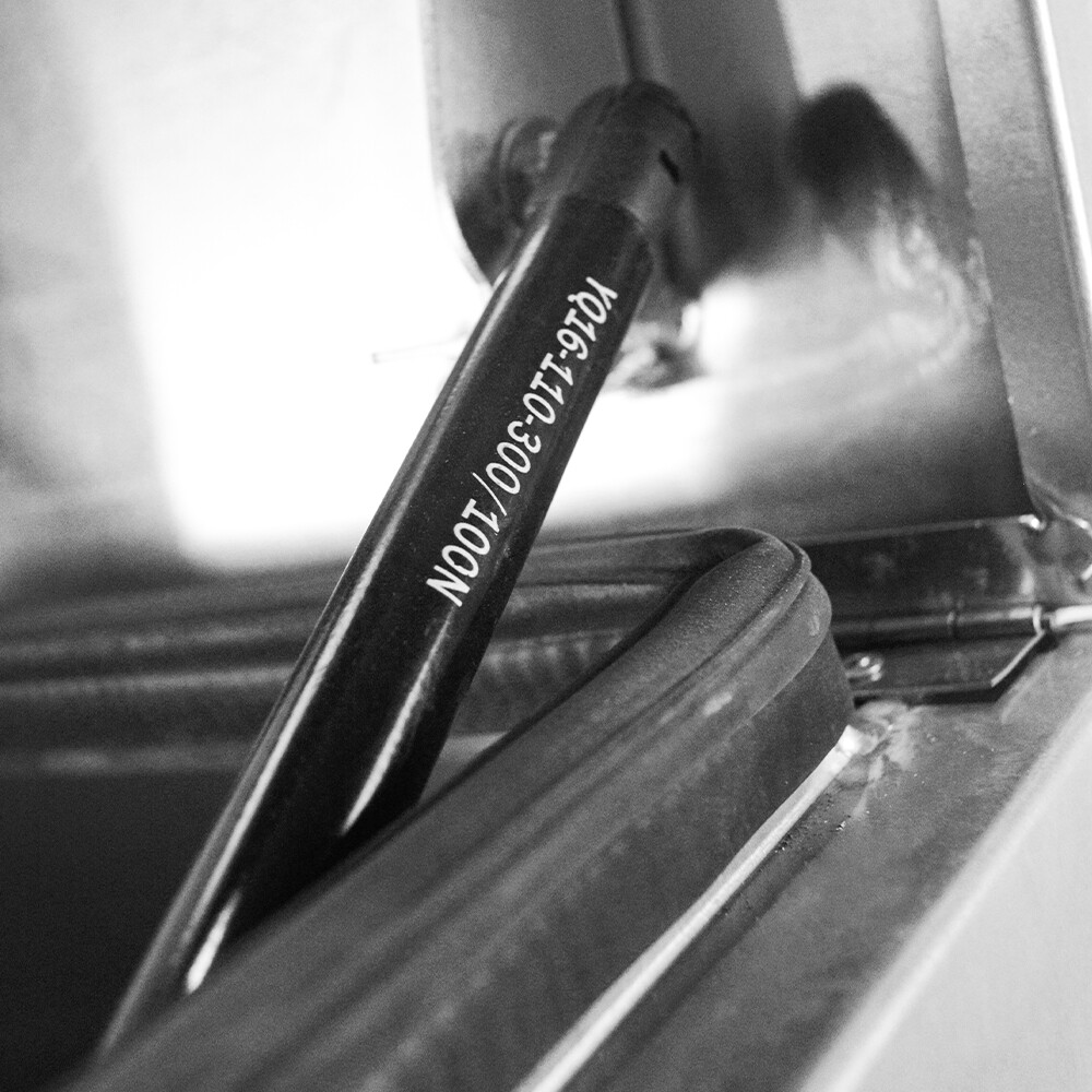 Aluminum 25"x28"x15" Side Mount Semi Truck Tool Box Saddle Step Open Wide Lid