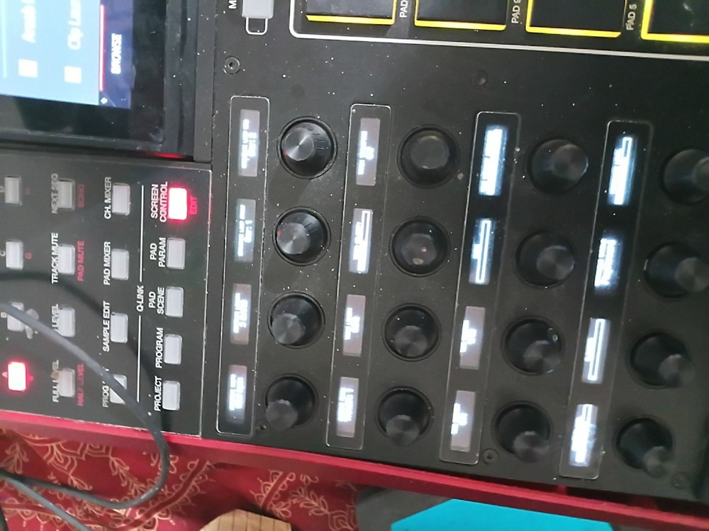 Akai Professional MPC-X Standalone Sampler & Sequencer with Touchscreen Display