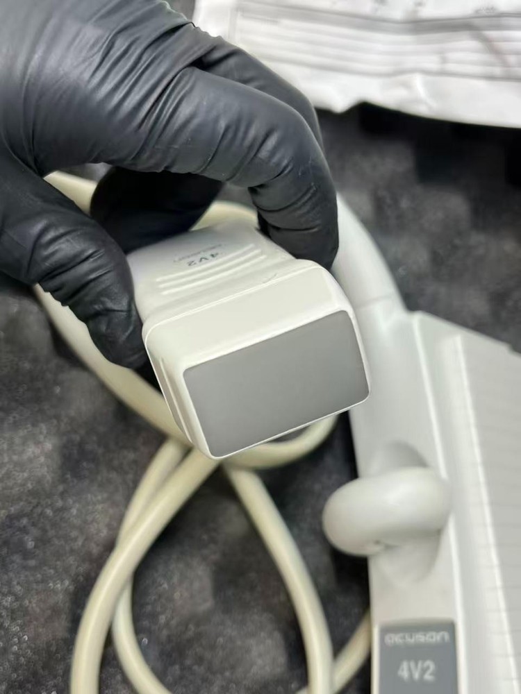 ACUSON 4V2 VECTOR ARRAY ULTRASOUND TRANSDUCER PROBE with box