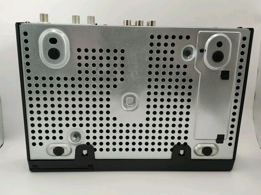 DirecTV Digital Television Multi-Satellite Receiver Box D12-100