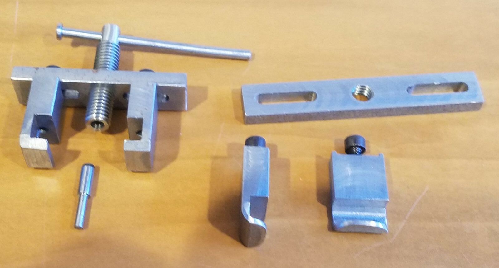 PE Design - STD & O gauge Wheel Puller w/ Standard & Special Duty Jaws Comb