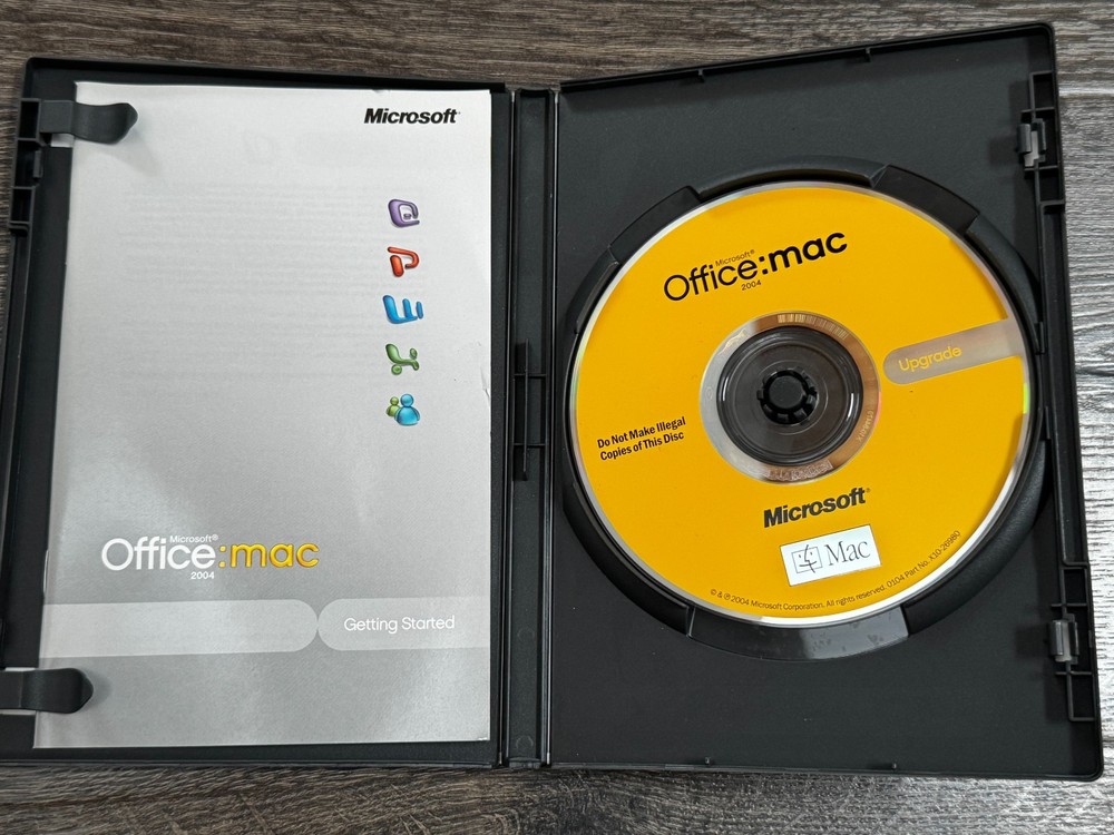 Microsoft Office 2004 for Mac Upgrade Edition Entourage Word Excel PowerPoint CD