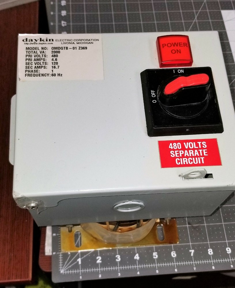 Daykin Midget Transformer Disconnect Combination 2000 VA 480/120 [E6S4]
