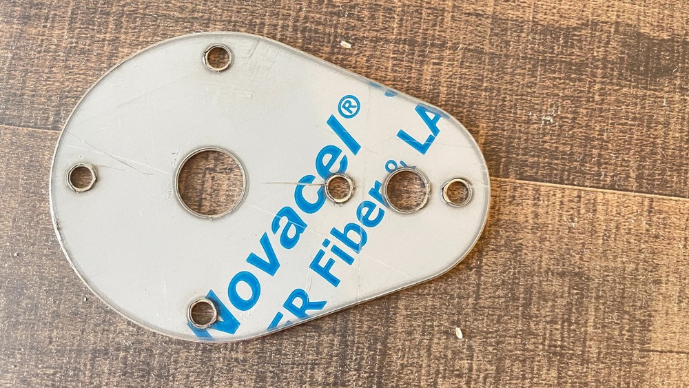 Sleeper Light Bracket For Kenworth ( BRACKET ONLY )