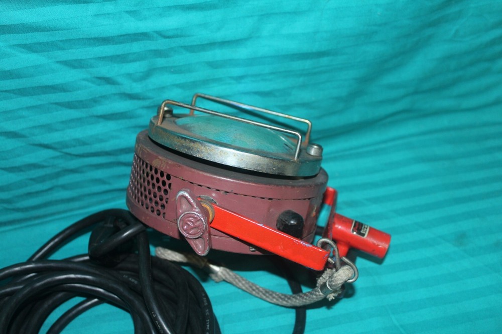 MOLE RICHARDSON TYPE 5521 MOLE QUARTZ SINGLE MOLEFAY TUNGSTEN HALOGEN 650W LIGHT