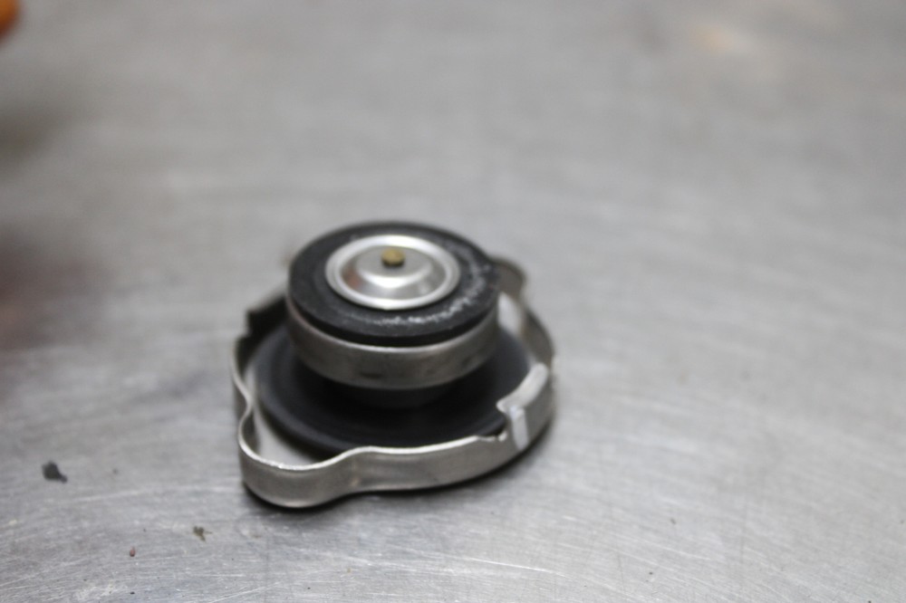 07-08 Honda CBR 600RR Engine Radiator Cap