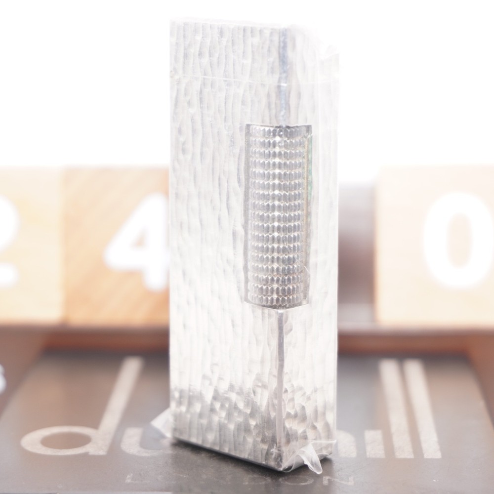 Brand New Sealed_Dunhill Lighter Silver Bark Pattern