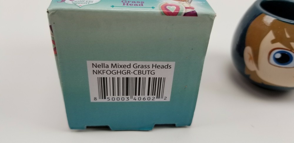 Nella Garret Grass Head