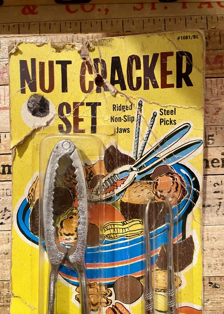 Vintage 1965 Nevco Nut Cracker Set