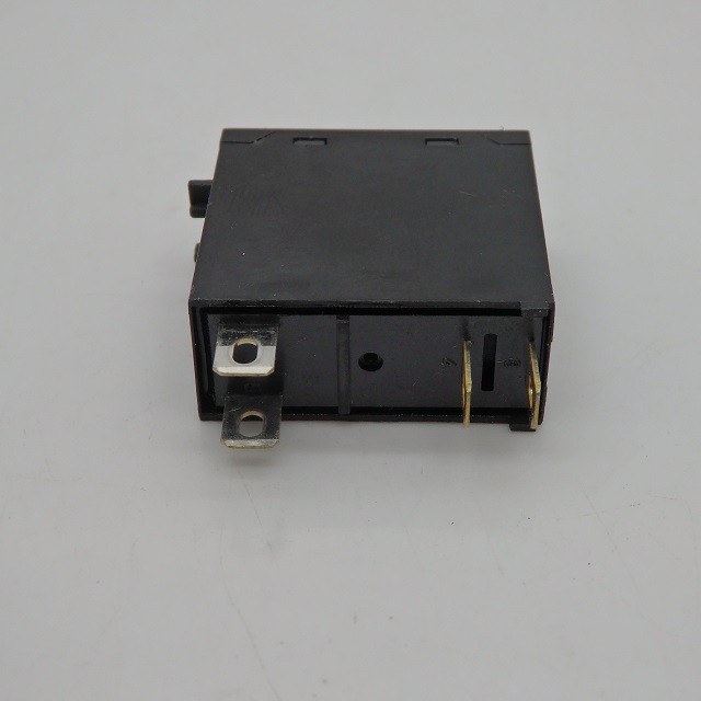 Omron G3R-IAZR1SN AC100-240 Solid State Relay PCB Mount