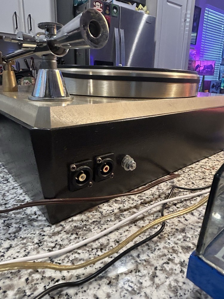 Empire 398 Gold turntable