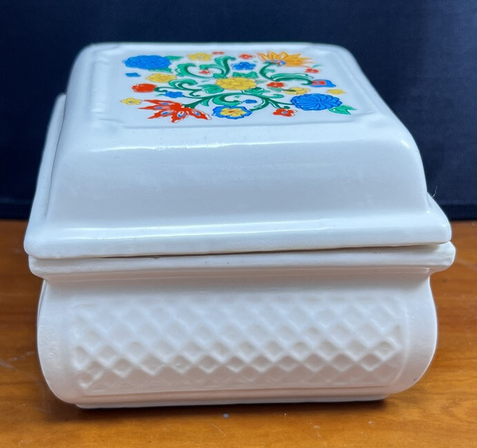 Vtg Max Factor Hypnotique Ceramic Bath Powder Box EMPTY VGC. *Pre-Owned*