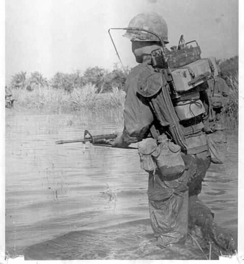 US Military Antenna Bag - CW-503 / PRC-25 - Canvas - Vietnam Military Radio