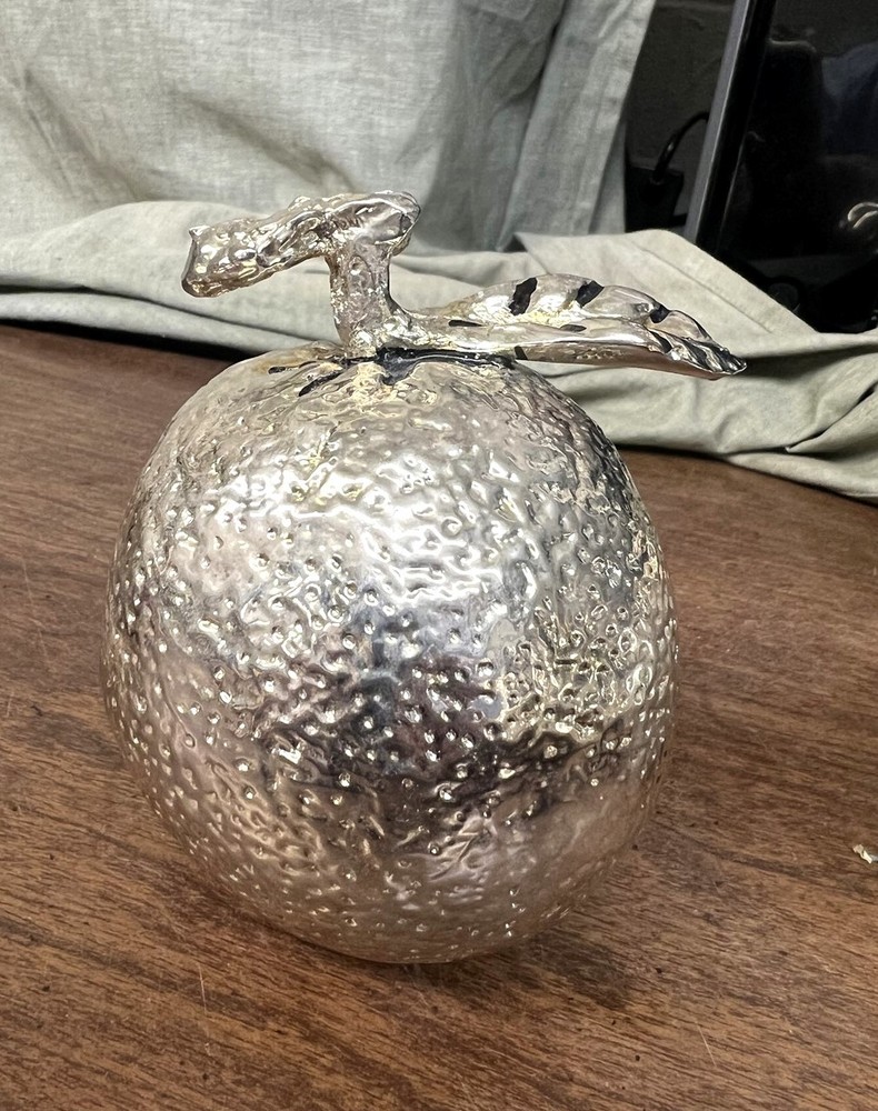 LOVELY SILVERPLATE ORANGE TABLE DECORATION 3-1/2" DIAMETER