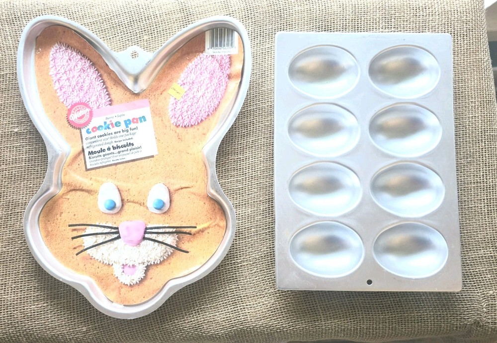 2 Wilton Easter Bunny Head & 8 Eggs Cake Molds Pans