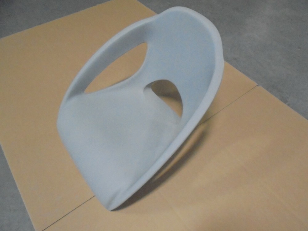 TROPHY BUCKET SEAT – GRAY