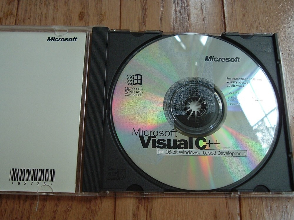 Microsoft Visual C++ for 16 bit Windows development - original CD !