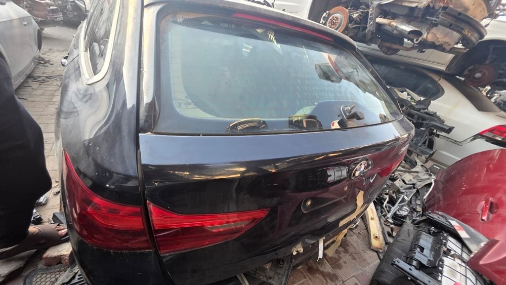 BMW Right Trunk Lid Hinge 41007441476