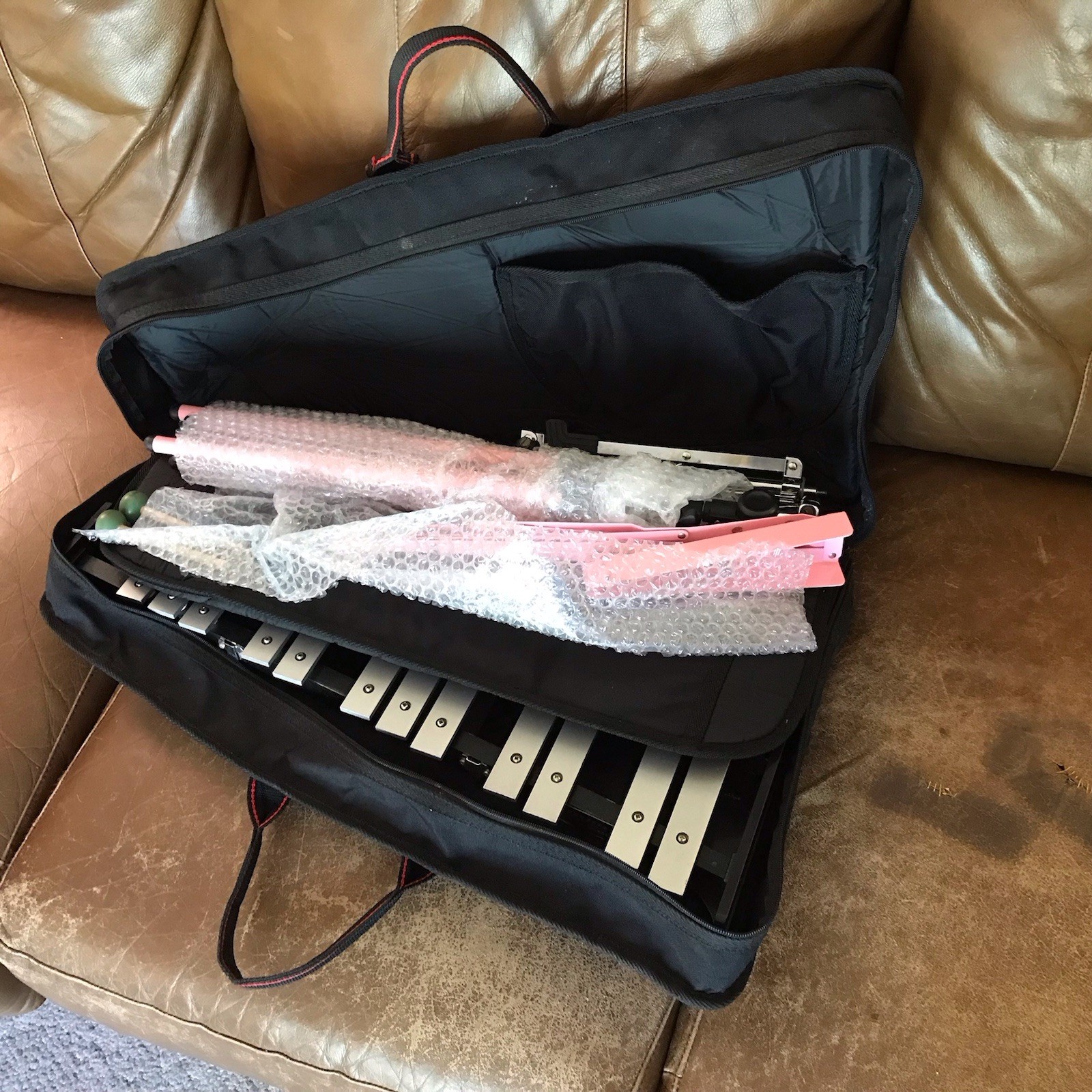 30-Key Ludwig Bells Set with Backpack Case in Pretty Good Condition.