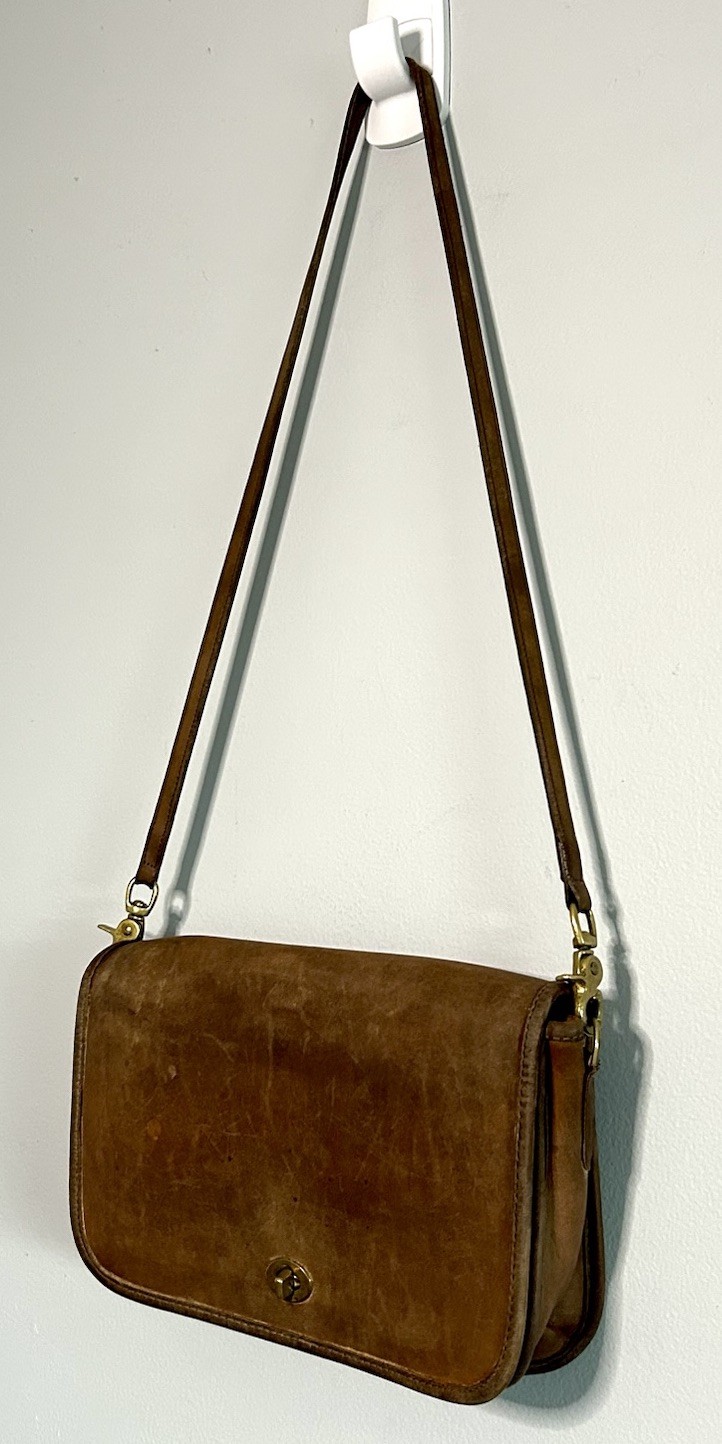 VTG Coach Shoulder Bag Brown British Tan Leather Brass Turnlock *Need TLC As Is*