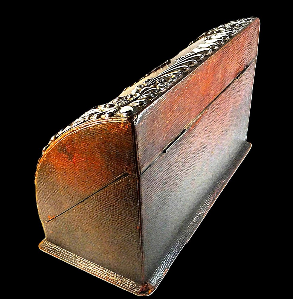 SUPERB SILVER MOUNTED LEATHER STATIONARY BOX by WILLIAM COMYNS - 1908