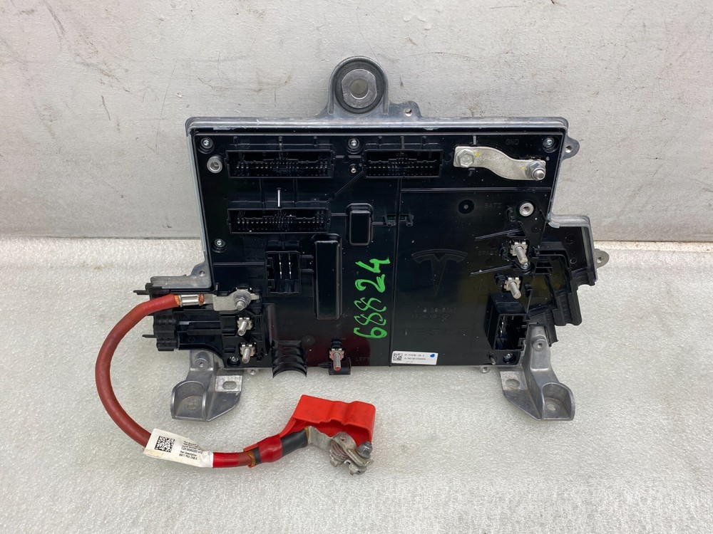 ⭕2017-2020 Tesla Model 3 Front Suspension Electrical Control Module 1118182-84-E