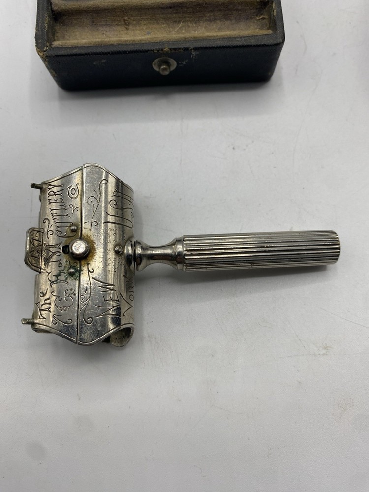 Vintage GEM Razor