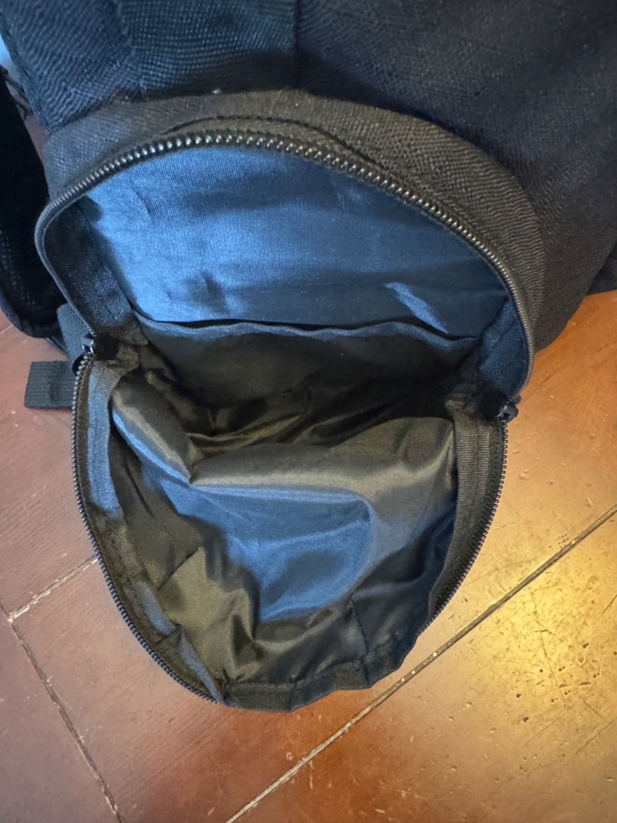 SOG Heavy Duty 3 Pistol Range Tactical Backpack W/3 Gun Cases Brand New w/ Tags