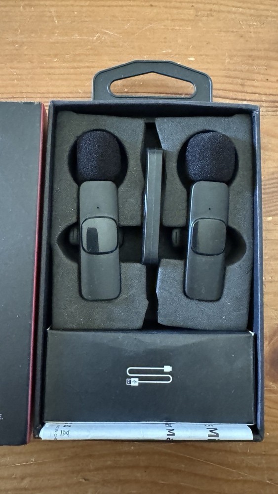 Magic Pop Mics - 2 to 1 Wireless Lavalier Kit