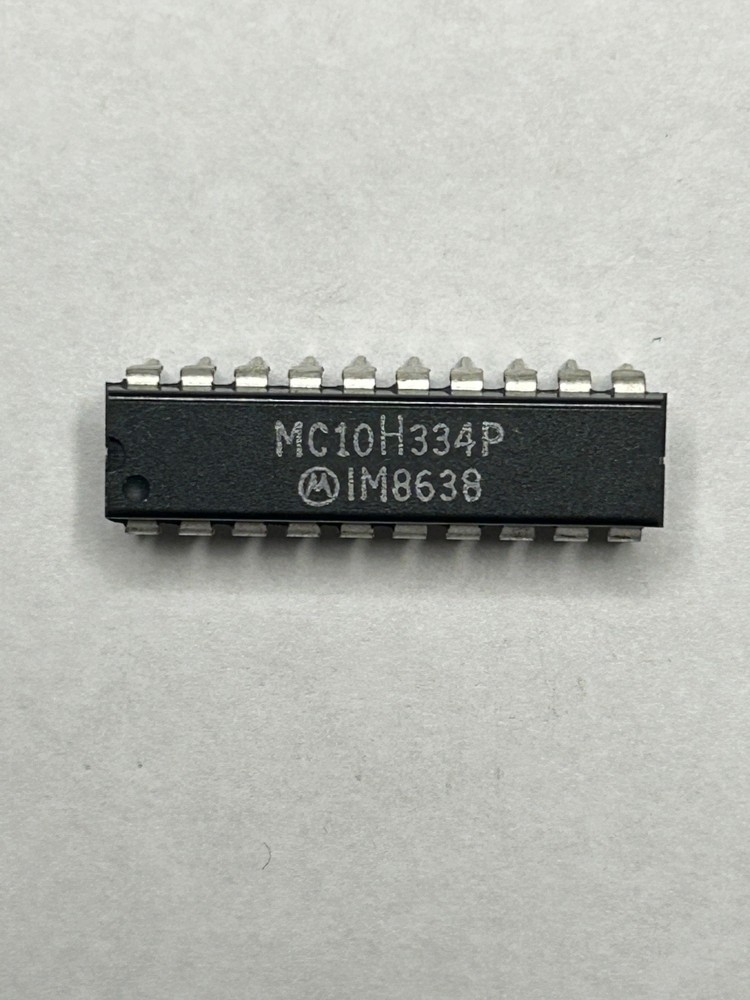Motorola MC10H334P Integrated Circuit