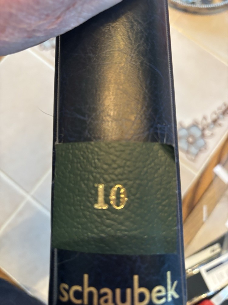 SCHAUBEK STAMP BINDER WITH 2022 US SUPPLEMENT