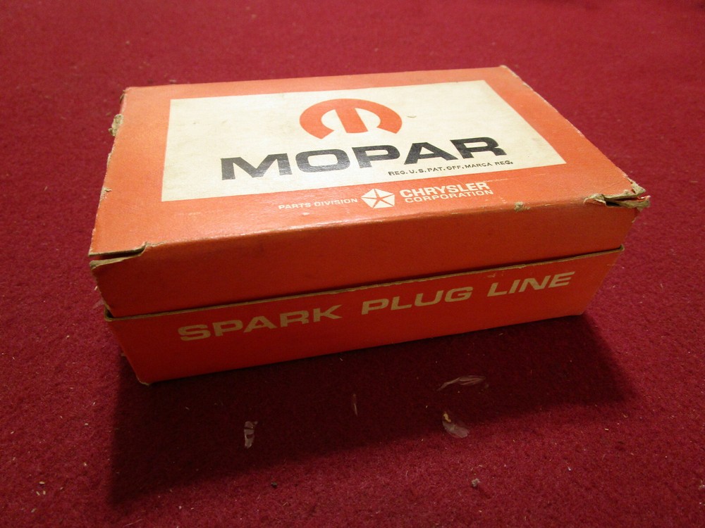 Freightliner & Case: MOPAR Spark Plugs; P-8-2S; Same as Champion D-6