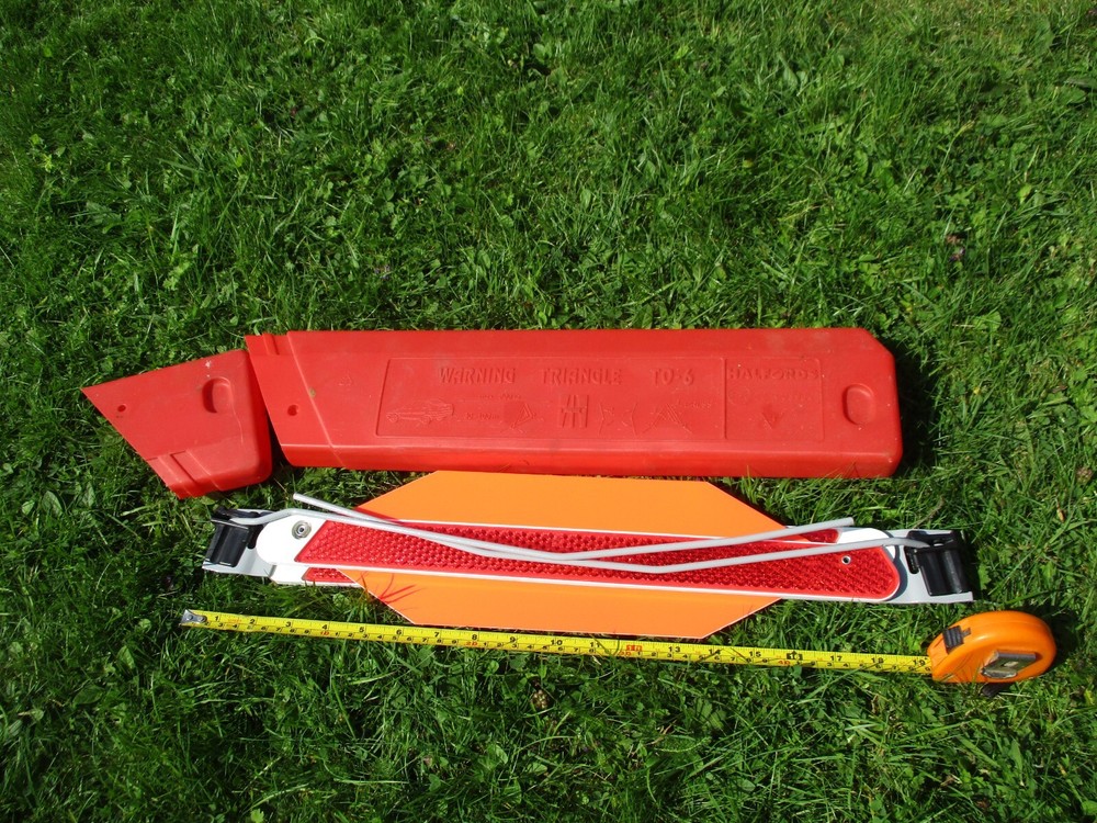 Halfords Emergency Hazard Warning Triangle with Case Reflective Roadside Safety