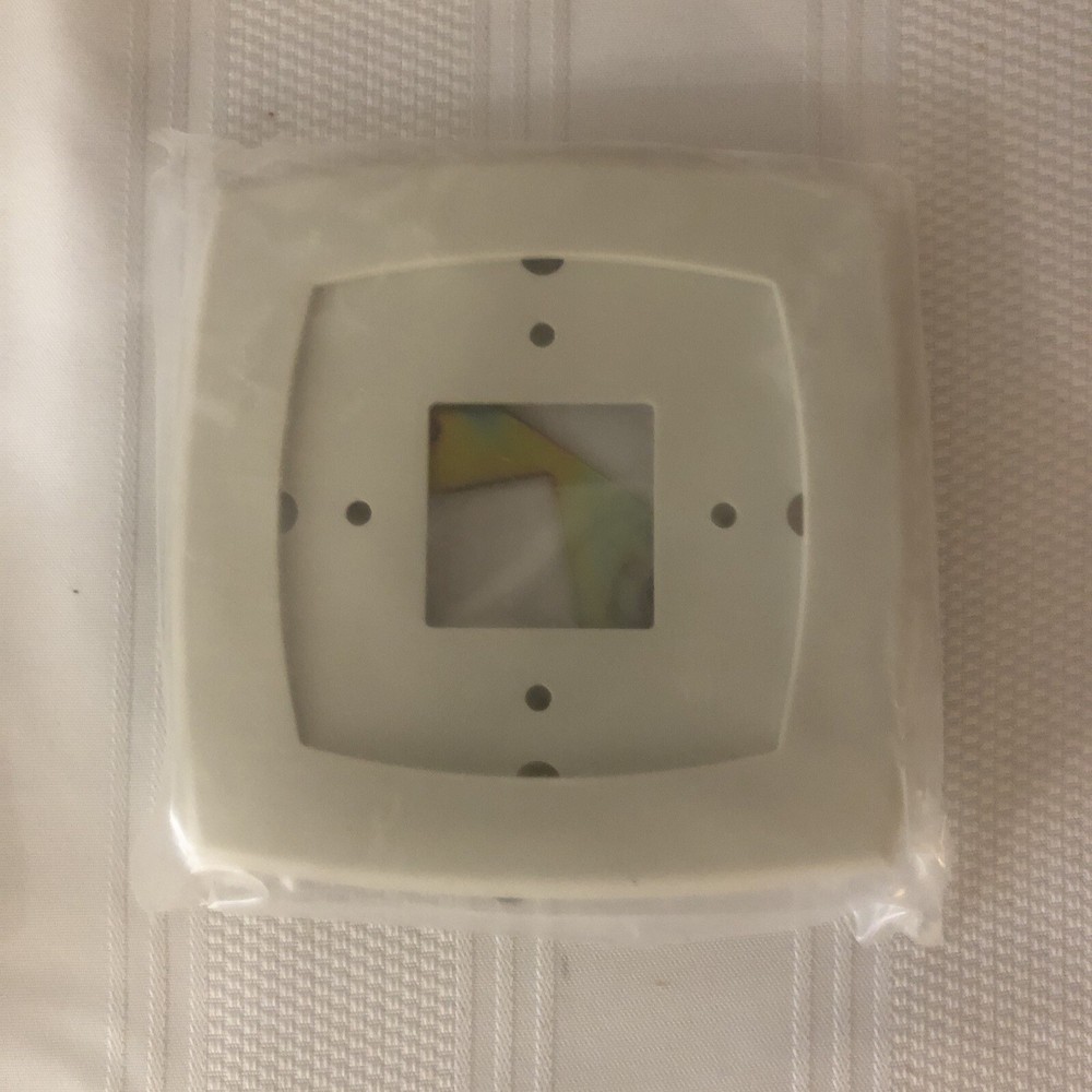 Johnson Controls Non Programmable Thermostat. Model T701DFN-1