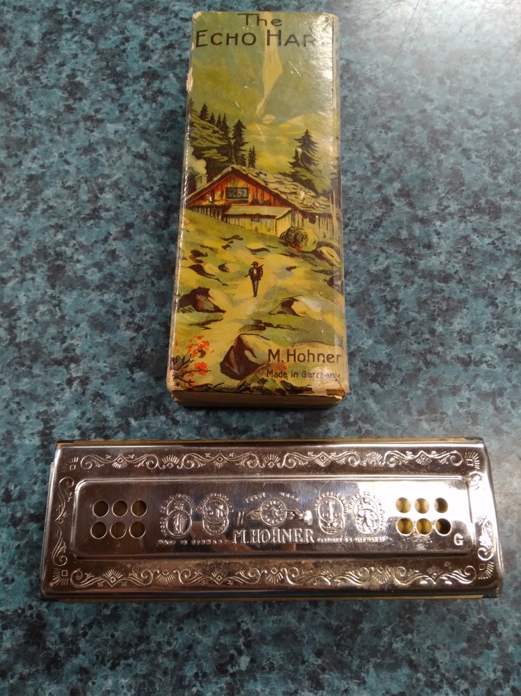 VTG HOHNER ECHO HARP HARMONICA W/ORIGINAL BOX