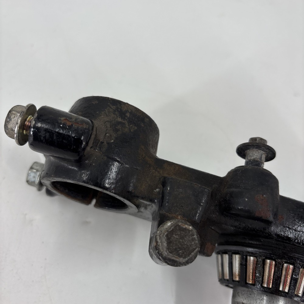 SUZUKI DR125 2009 BOTTOM LOWER YOKE #D24